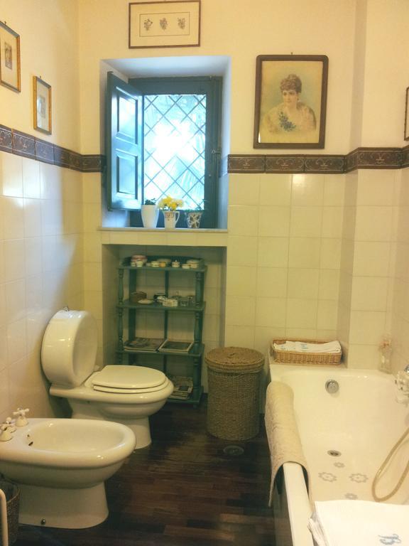 Relais De Charme - B&B Short Lets La Casa Di Francesca Sant'Agata Li Battiati Ruang foto