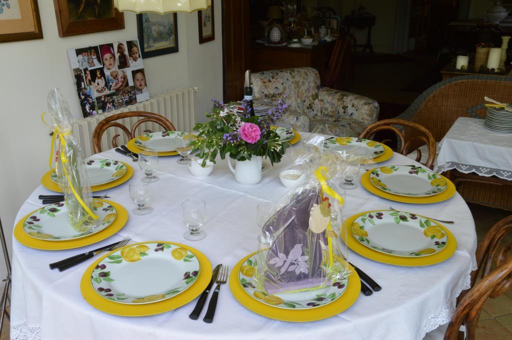 Relais De Charme - B&B Short Lets La Casa Di Francesca Sant'Agata Li Battiati Bagian luar foto